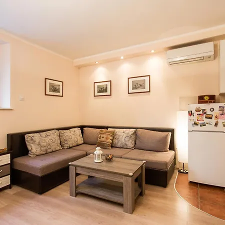 Apartment Parlament Nest