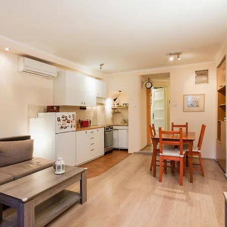 Parlament Nest Apartment