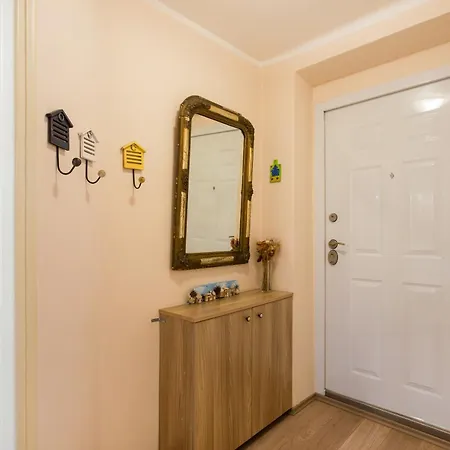 Parlament Nest Apartment *